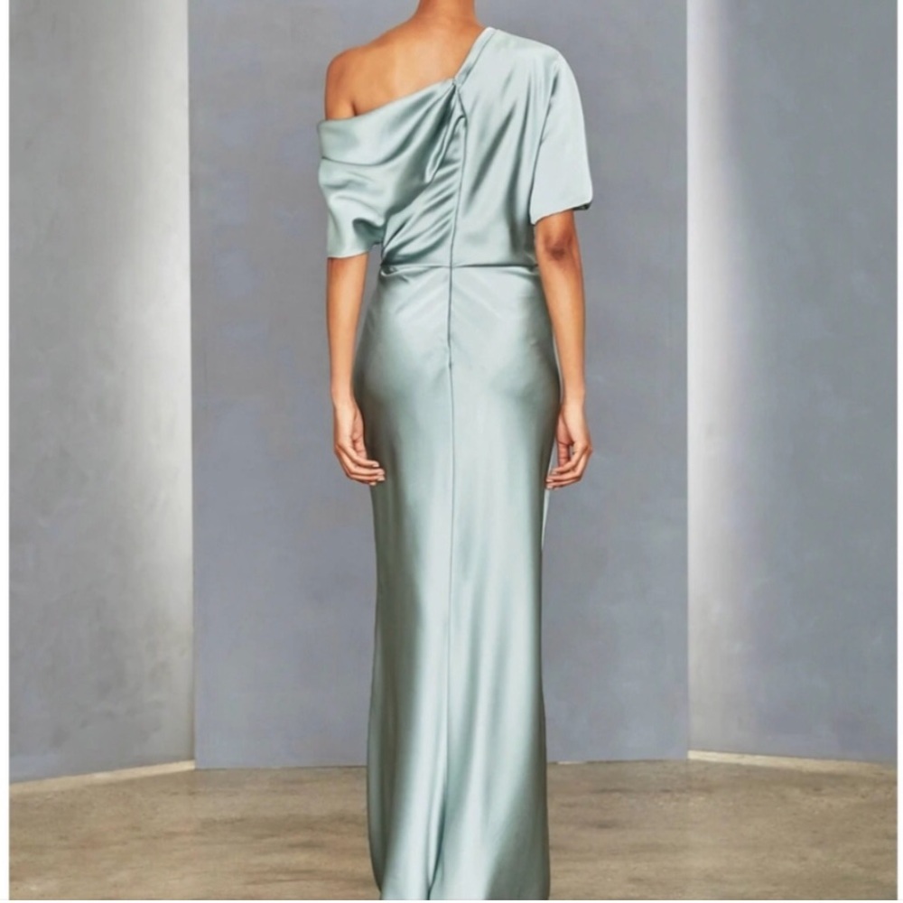 BHLDN x Amsale Pryce 2 & 4 Green Draped Silky Satin Off Shoulder Formal Gown - Picture 2 of 4